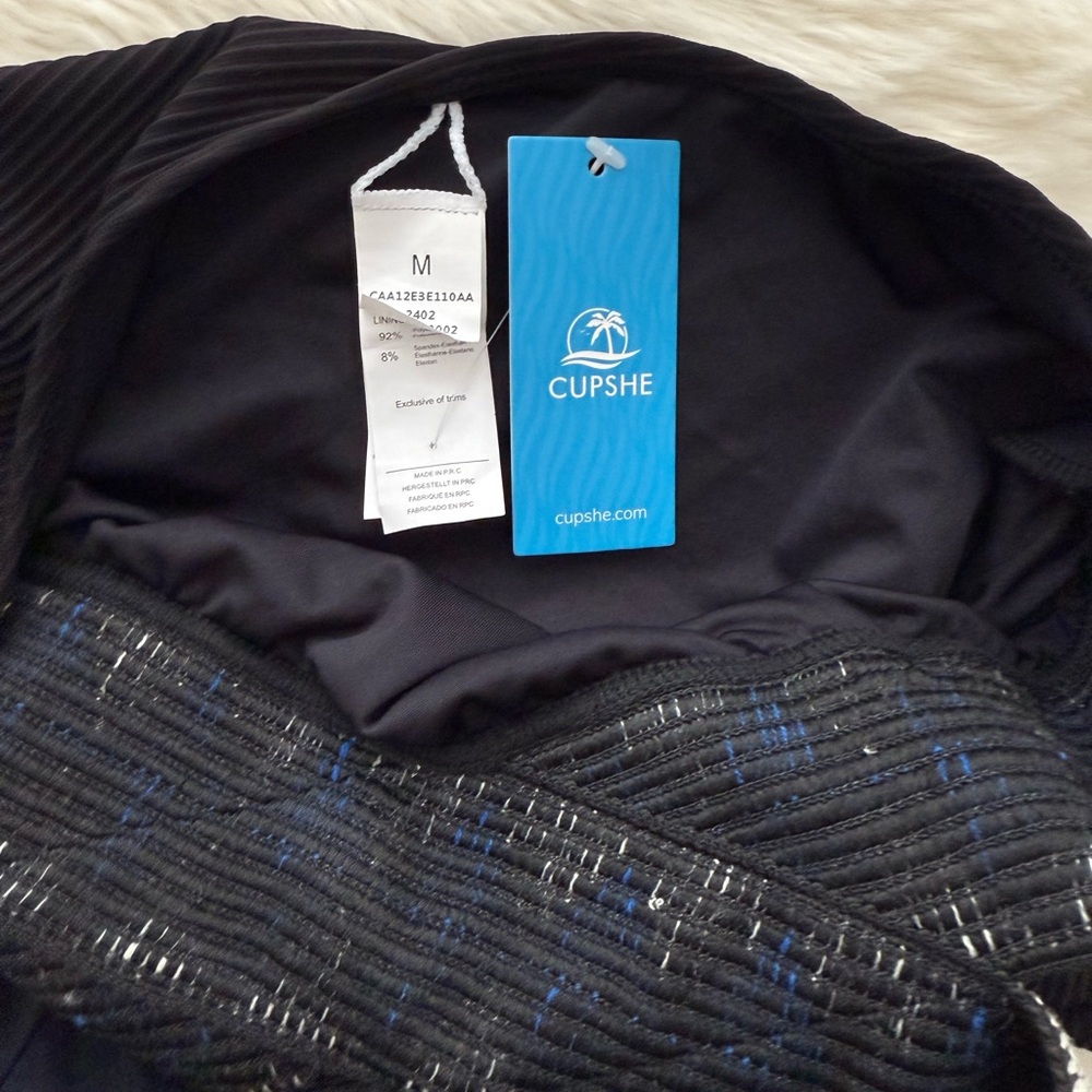 Cupshe Black and Blue Patterned One Piece NEW - Picture 5 of 9